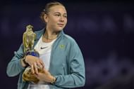 Where does Amanda Anisimova live?